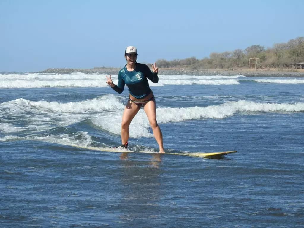Nicola having fun surfing in el Salvador